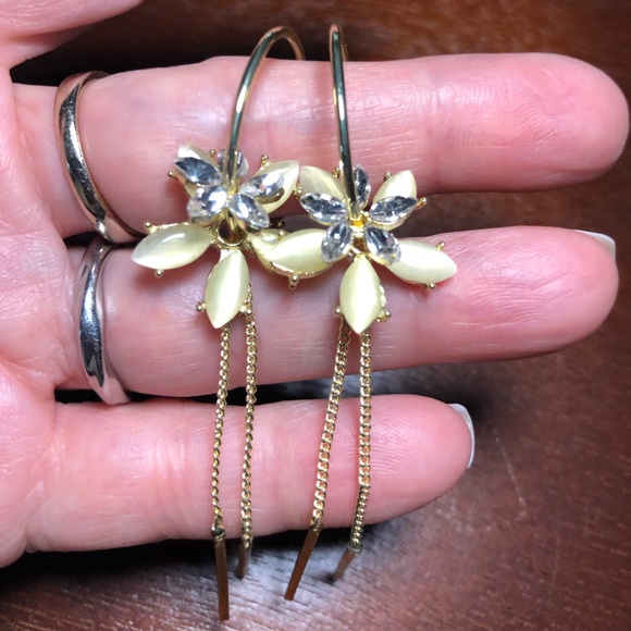 3/$25 Gold Hoop Earrings with Flower Charm - Picture 1 of 4